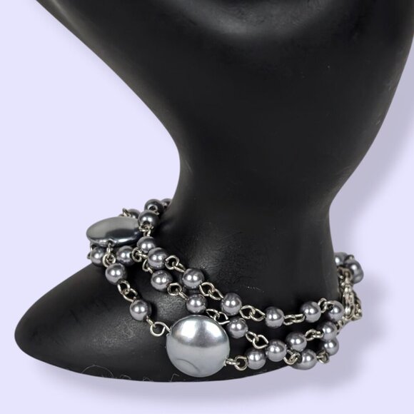 V. Premier Designs Silver Metallic Demipa - Picture 2 of 8